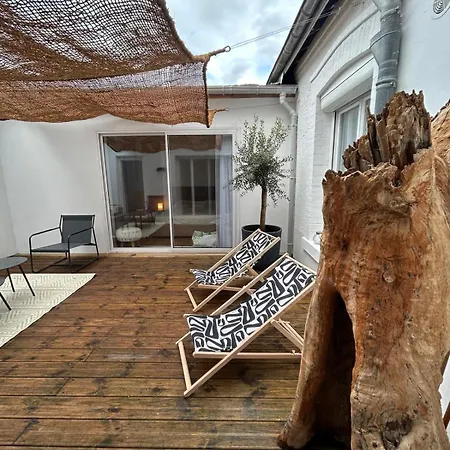 News ! Loft Movie Station Champagne Апартаменты